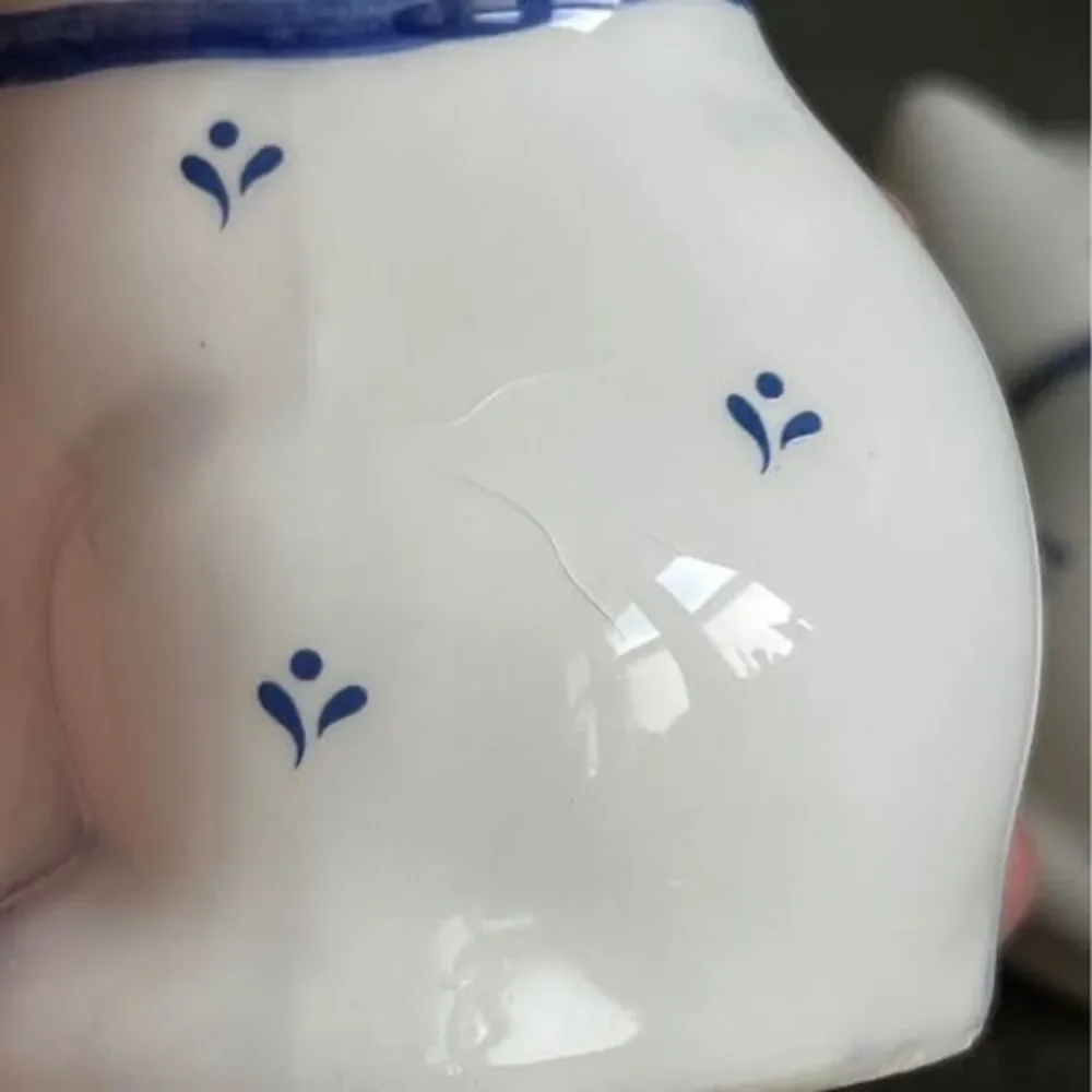 Vintage Blue and White Cat Salt & Pepper Shaker Set